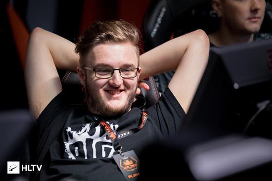 英雄联盟S15总决赛瑞士轮精彩继续TES BLG备战