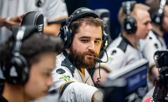 LPL八强赛季揭幕 Rookie逆袭涅槃大王被淘汰